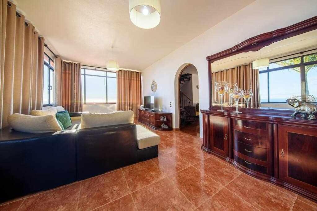 Lombo Cesteiro Guesthouse Tabua  Екстер'єр фото